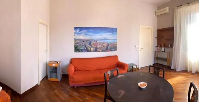 Apartament Maison Duomo 290 Neapol